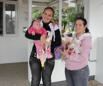 Rosas as mães trabalhadoras na homenagem do Sindicato