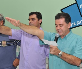 Mais de 1.300 pessoas na posse da nova direção