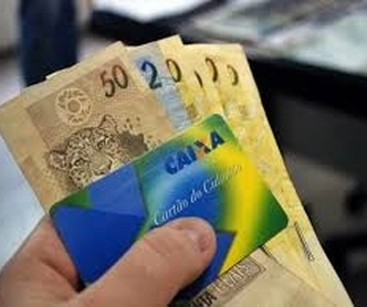Trabalhadores têm até 30 de junho para sacar abono salarial